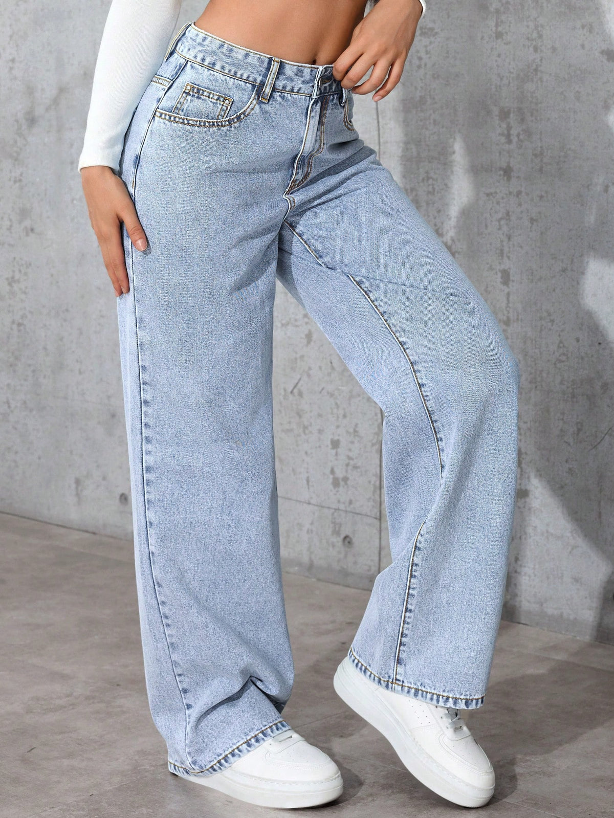 Women's Light Blue Wide Leg Jeans